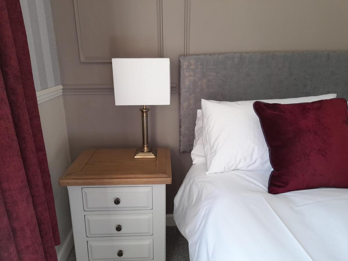 Fairwater Head Hotel แอ็กซ์มินสเตอร์ ภายนอก รูปภาพ