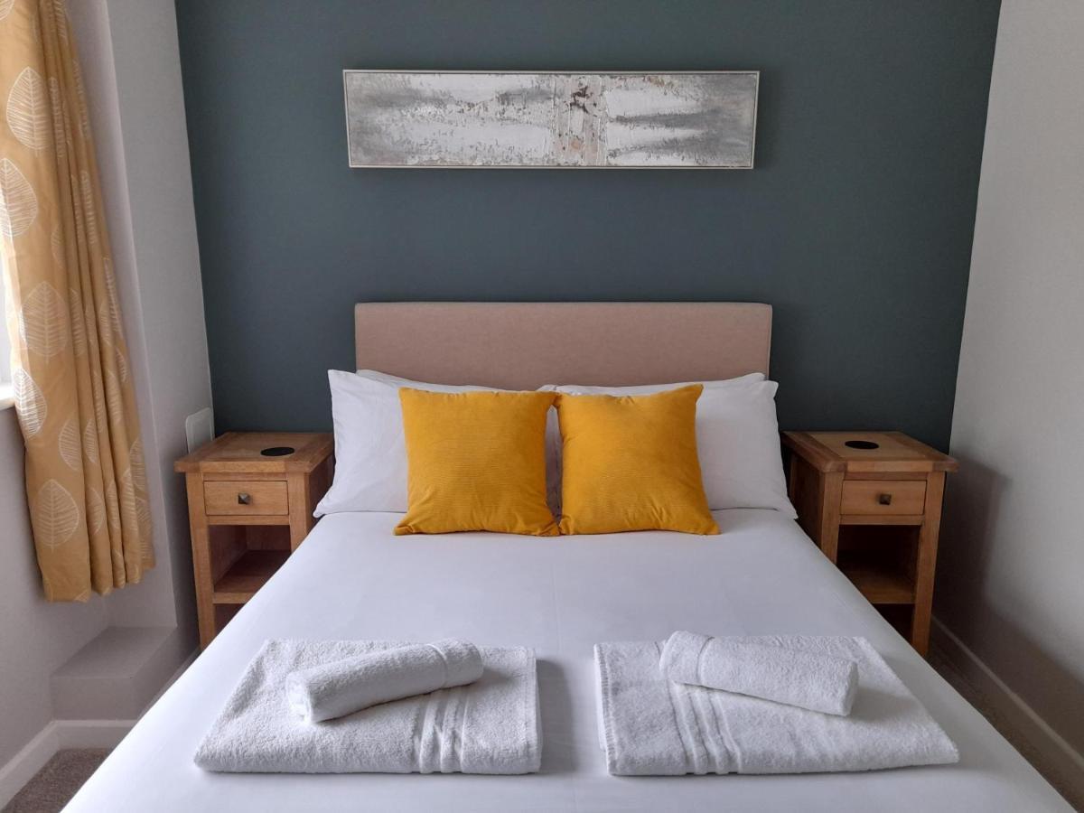 Fairwater Head Hotel แอ็กซ์มินสเตอร์ ภายนอก รูปภาพ
