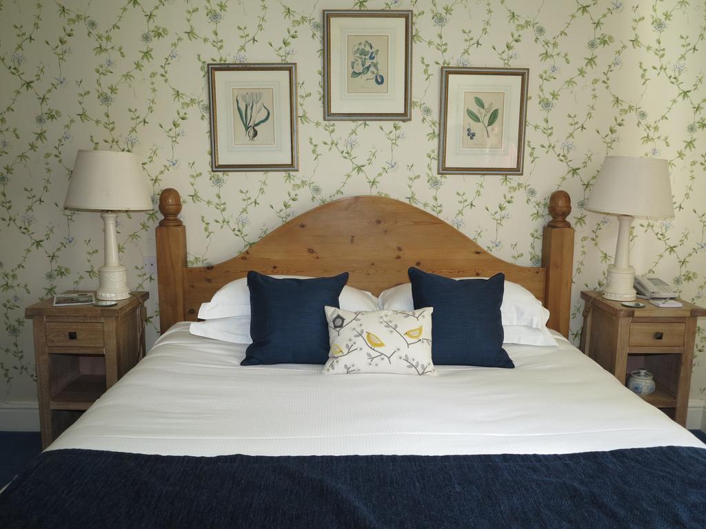 Fairwater Head Hotel แอ็กซ์มินสเตอร์ ภายนอก รูปภาพ