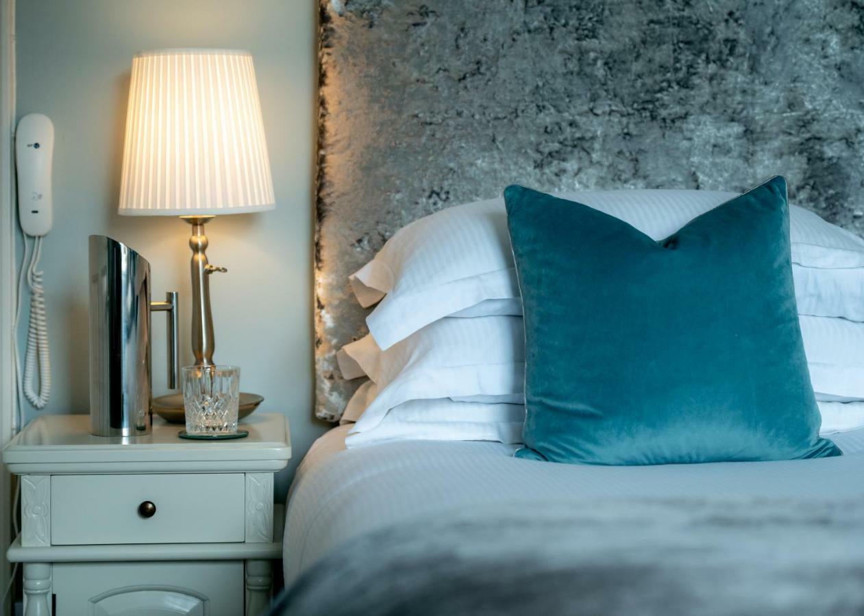 Fairwater Head Hotel แอ็กซ์มินสเตอร์ ภายนอก รูปภาพ
